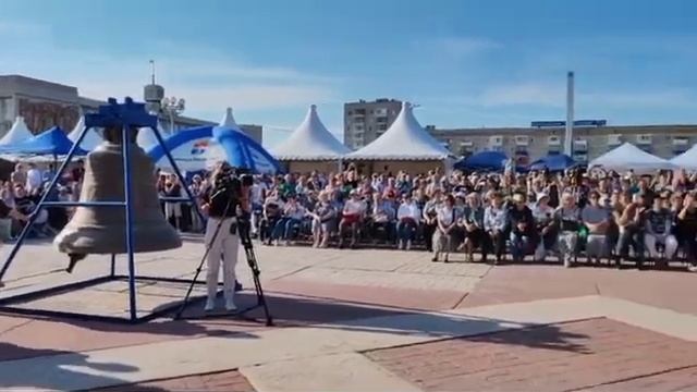 Звонарь Лев Ефремов Фестиваль колокольного звона, г. Каменск-Уральский, 13 июля 2024 г. смотреть онлайн