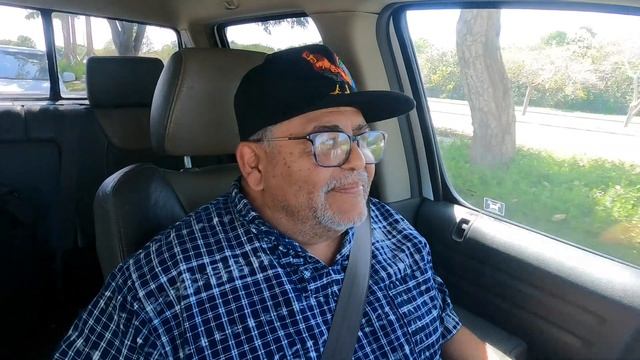 Amor a medio tiempo Cover