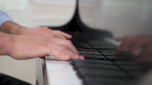 Christian Hansen- Kelly Clarkson "Dark Side" смотреть онлайн