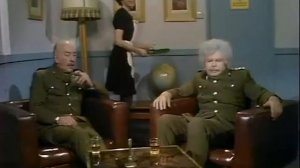 Как пердит слон? (Шоу Бенни Хилла)