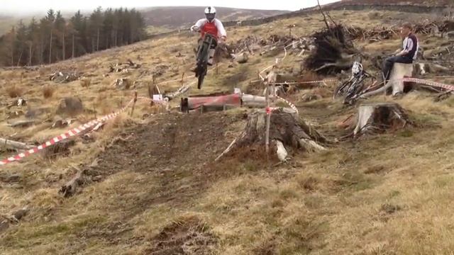 Downhill Mountain bike Race смотреть онлайн