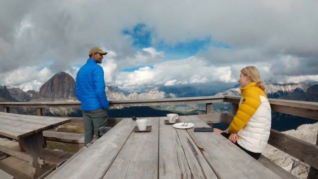 5 BEST HIKES IN THE ITALIAN DOLOMITES! 🇮🇹 | Travel Italy 2022