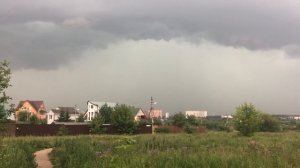 Чудовищная гроза и дождь накрыли Подмосковье