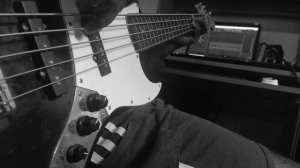 Red Hot Chili Peppers - By the way (Bass guitar cover) By Sheran Romeshco