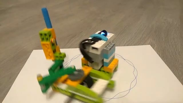 WeDo 2.0. Робот художник. Вторая версия смотреть онлайн