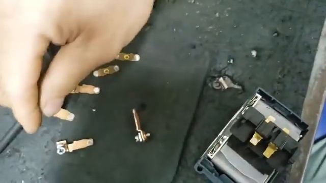 Schneider Contactor cleaning Easy process смотреть онлайн