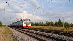 красивая и быстрая ЭД4М-0444 Экспресс Рязань-Москва поезд №7045