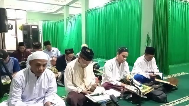 Bacaan ll Maulid Simtudduror lengkap #Thariqahfahamiyyah смотреть онлайн