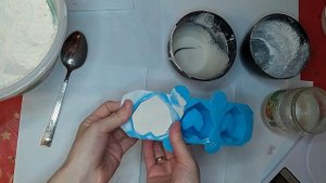 Подсвечники из гипса. Свеча за пару минут без заливки. Расчёт соотношения гипса с водой в описании