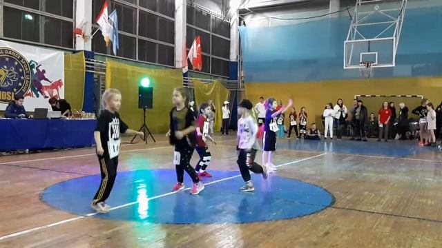 08.12.2018  Соревнования где помимо двух золотых медалей, я получила титул - "Открытие года" смотреть онлайн