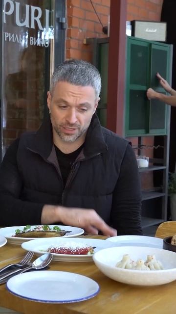 "Хинкальки" с крабом в кафе "Пури" #Shorts смотреть онлайн