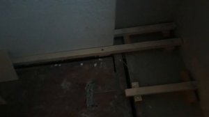 Как сделать пол на лагах на балконе. Люк для пожарного выхода. Часть 1.
