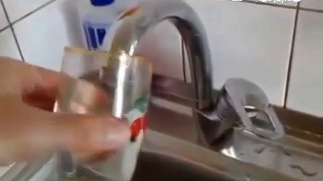 Кран пьет воду смотреть онлайн