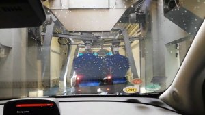 Автоматическая мойка.  Германия. Сломали машину