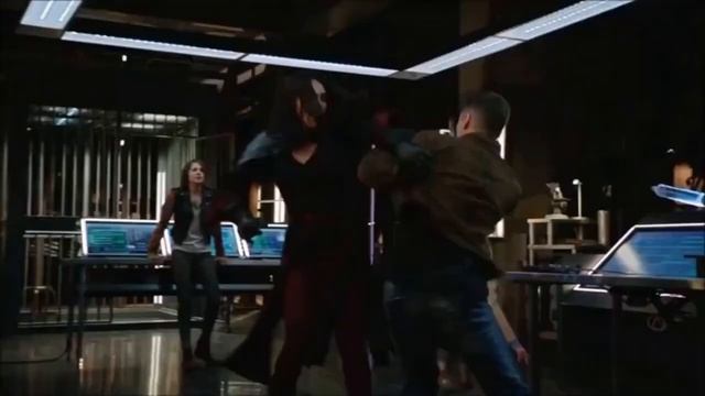 Nyssa Al Ghul fights scenes смотреть онлайн
