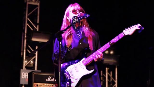 180612 새소년 (SE SO NEON) - 구르미 @KITEC Music Zone (Hongkong EAR HUB 2018) смотреть онлайн