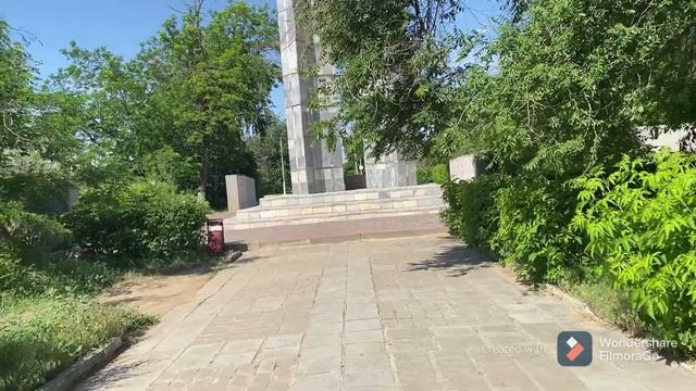 🆘Срочное видео !!! 💐🏆 Прогулка по городу🌳🌳🌳// Угостили соленой рыбой