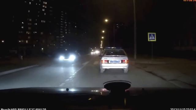 Быки на Гелендвагене Гелик дает уверенность на дороге, смотреть! смотреть онлайн