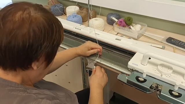 Пятиминутка в текстильной мастерской: "Практика вязания"