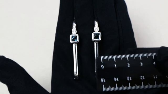 Серебряные серьги AQUAMARINE с фианитом и Лондон топазом А4725308А смотреть онлайн