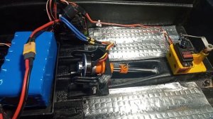 демонстрация работы двигателя 5010 на прямом валу