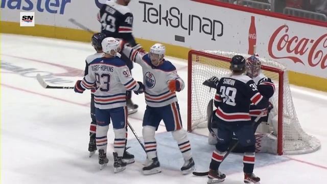 Oilers’ Nugent-Hopkins Displays Unreal Patience Before Batting Puck Into Net Out of Mid-Air