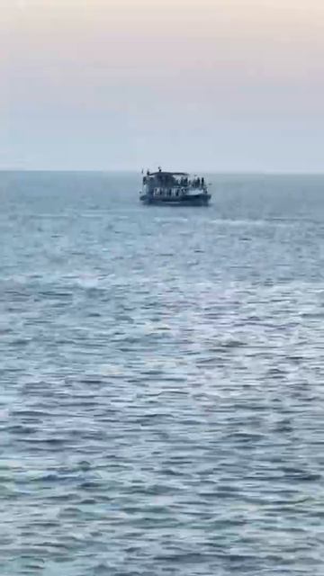 Красивое море в январе..🌊🇹🇷 смотреть онлайн