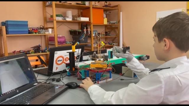 Комплекс для досмотра и разгрузки химикатов «Безопасный порт» смотреть онлайн