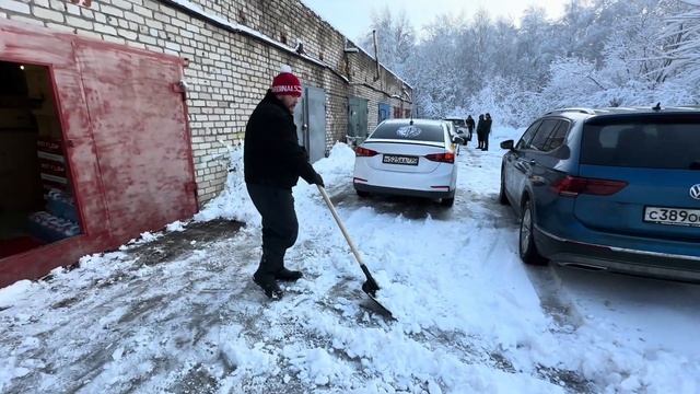 Гаражные лайфхаки ! Лопата,сапоги,коврики!