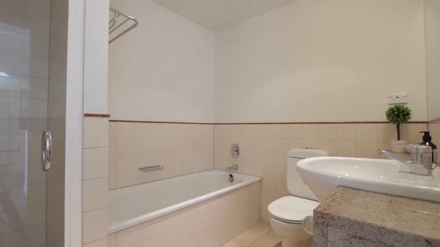 SOLD - 110822 Nelson Street City Centre - Aaron Cook and Betty Shao