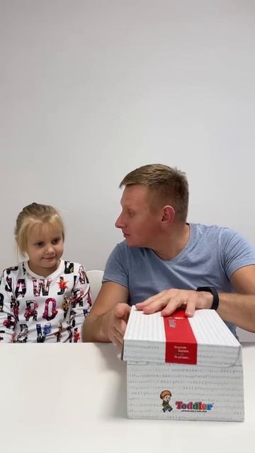 🤩 Magic box and Chupa Chups 😃 #shorts Funny Family смотреть онлайн