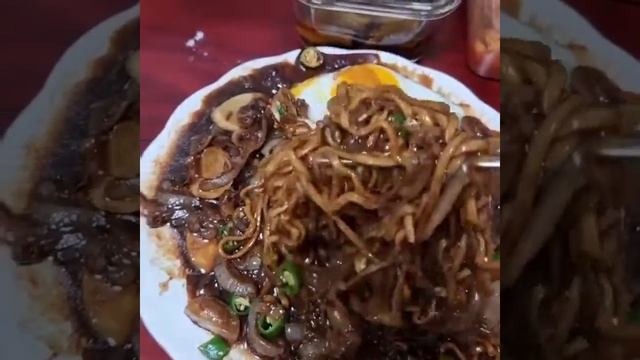 Discovering a Secret Chinese Noodle Recipe to Change Mealtime Forever! домашняя лапша смотреть онлайн