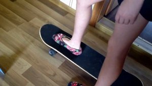 Как научиться кататься на скейте