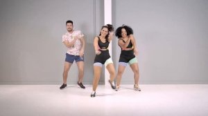 ЗУМБА ДЛЯ ПОХУДЕНИЯ ЖИВОТА и ТАЛИИ 🐝 Танец Зумба в стиле Реггетон