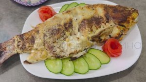 Караси в сметане в духовке / Готовим запеченного карася в сметане и луком