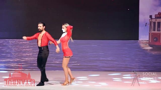 Gözde & Onur - Salsa Show | IIDF 2018 смотреть онлайн