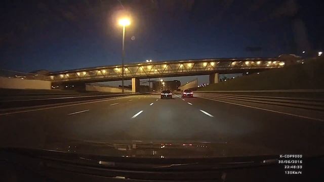 F30 335i (dp+cb+fmic, stock ecu) vs F30 LCi 340xi (right lane)