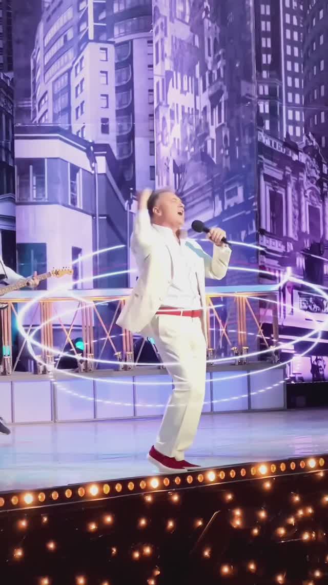Любовь всегда БЕЗ причин ❤️ В чём причина? Александр Добронравов #причина #добронравов