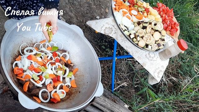 На КОСТРЕ это блюдо становится особенно пикантным😋🤌