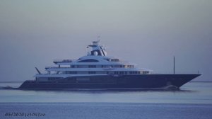 4K | Mega Yacht LADY GULYA ex TIS  Shipspotting Elbe height Otterndorf - 4K VIDEO