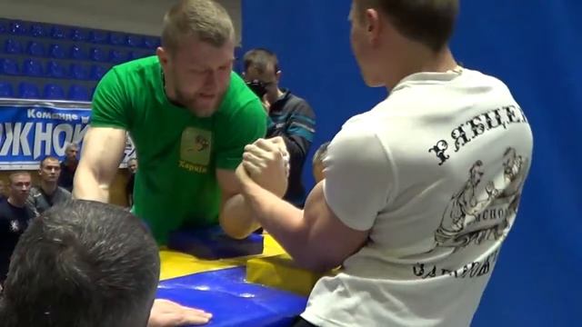 Ukrainian National Arm Wrestling Championship 2016 - preceding fights, left hand смотреть онлайн