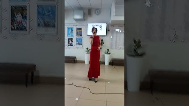 9 Март 2025  Для нее Поет Светлана Синякова Танец Игоря Самохвалова с  "женой Тоней Нин Филиппович.