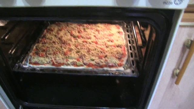 Пицца дома вкуснее :) смотреть онлайн