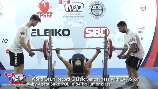 World OPEN Record Classic Bench Press with 147.5 kg by Agata Sitko POL in 84 kg Junior class смотреть онлайн