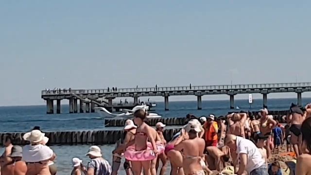 ЛЕТО В КАЛИНИНГРАДЕ 🔥Ничего себе!!!😱 💥🛩 Самолёт причалил к пляжу в Зеленоградске! ПОГОДА🌅море🌊