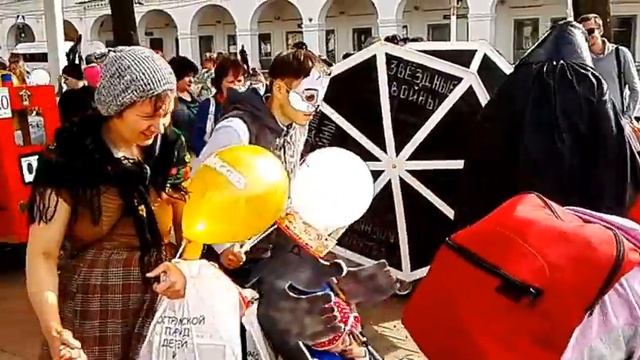 5 Парад колясок Кострома (с музычкой!). смотреть онлайн