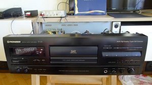 DAT дека (цифровой магнитофон) Pioneer D-05