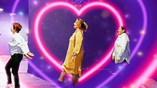 С 8 марта из Лендока!