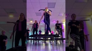 Jumping fitness высокий интенсив с опорой (Кабанова Анна)