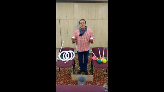 Азы жонглирования мячами смотреть онлайн